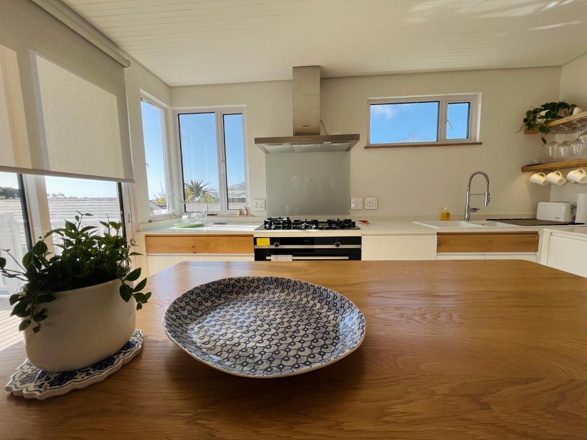 Moonshine - Two Bedroom House With Inverter Città del Capo Esterno foto